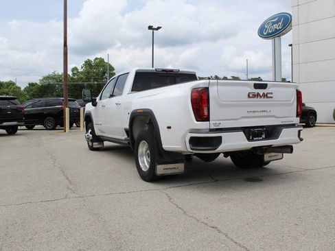 Used 2023 GMC Sierra 3500 Denali AWD/4WD image 3