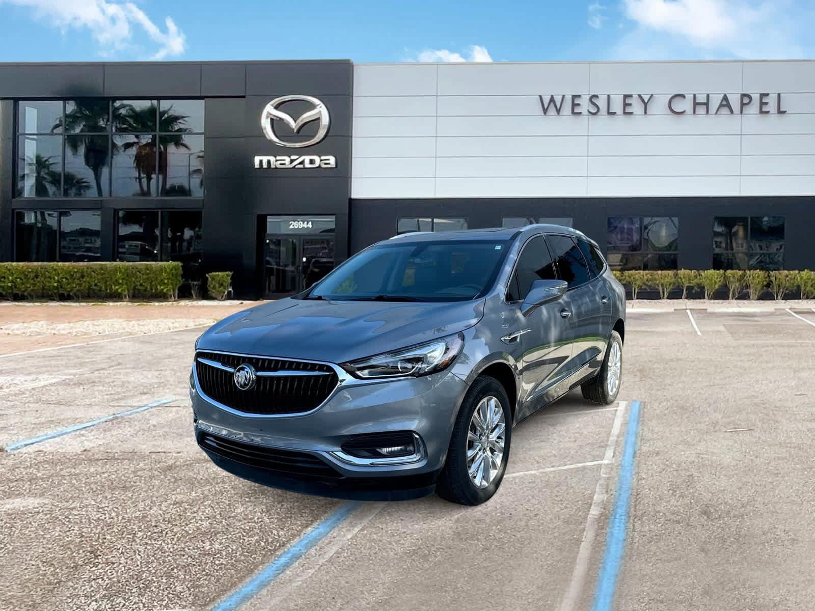 Used 2021 Buick Enclave Essence w/ Sound and Sites Package AWD/4WD image 1