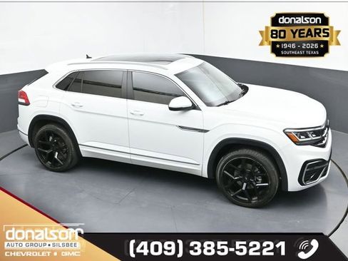 Used 2020 Volkswagen Atlas Cross Sport SEL R-Line image 17