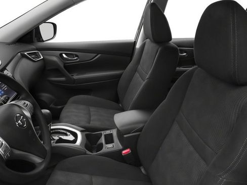 Used 2016 Nissan Rogue S w/ Appearance Package FWD image 12