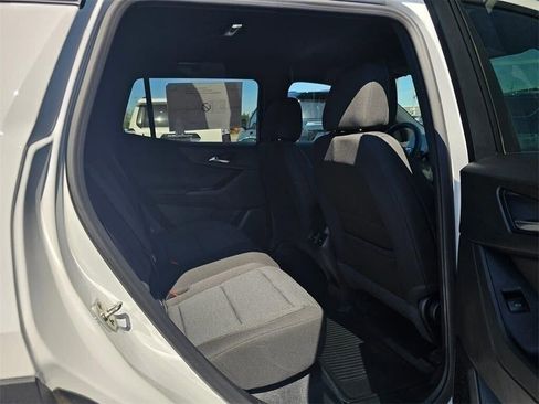 New 2026 Chevrolet Equinox LT w/ Safety and Technology Package FWD image 12