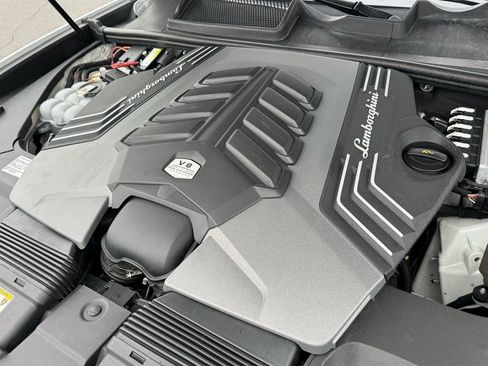 Used 2019 Lamborghini Urus AWD/4WD image 56