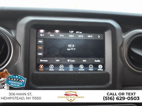 Used 2022 Jeep Gladiator Sport image 18