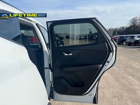 Used 2024 Chevrolet Blazer LT AWD/4WD image 32