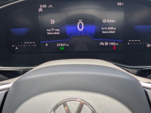 Used 2023 Volkswagen Jetta SE FWD image 28