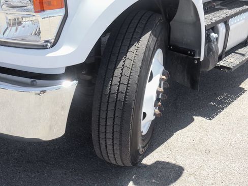 Used 2022 Ford F650 2WD Regular Cab Super Duty image 37