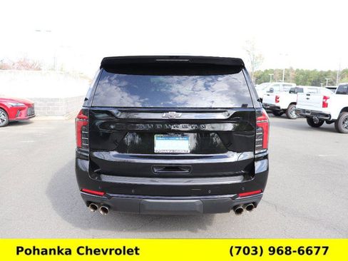 Certified 2025 Chevrolet Suburban Z71 AWD/4WD image 6