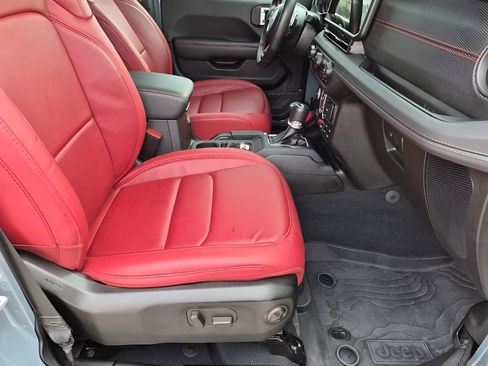 Used 2024 Jeep Wrangler Unlimited Rubicon 392 image 15