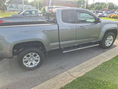 Used 2021 Chevrolet Colorado LT w/ Safety Package RWD image 8