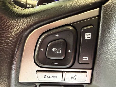 Used 2015 Subaru Outback 2.5i Limited AWD/4WD image 14