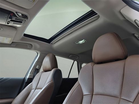 Used 2022 Subaru Outback Touring XT w/ Popular Package #2 image 21