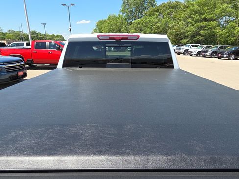 New 2026 Chevrolet Silverado 1500 High Country w/ Technology Package AWD/4WD image 8