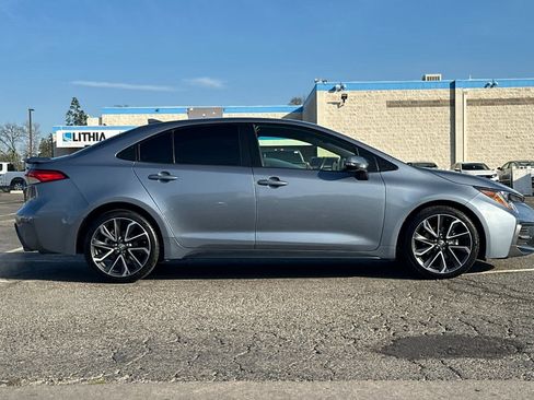 Used 2022 Toyota Corolla SE image 9