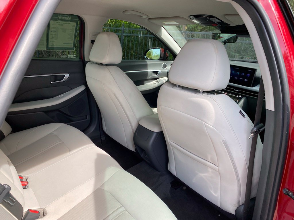 Used 2025 Hyundai Sonata SEL FWD image 35