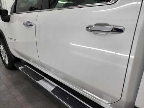 Used 2021 Chevrolet Silverado 2500 High Country w/ Z71 Off-Road Package image 40