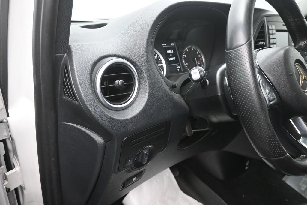 Used 2016 Mercedes-Benz Metris Passenger image 11