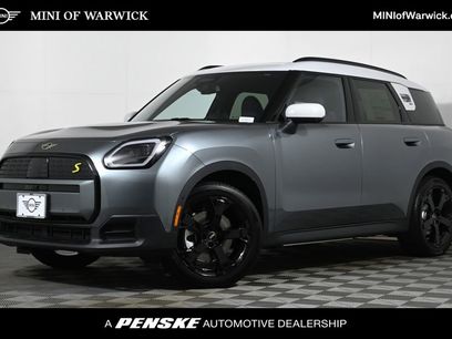 New 2025 MINI Cooper Countryman SE w/ Comfort Package Max