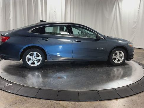 Used 2019 Chevrolet Malibu LS image 9