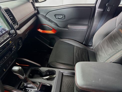 Used 2024 Nissan Frontier PRO-4X w/ Technology Package image 22