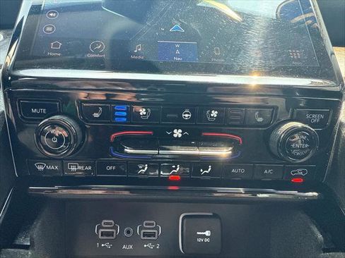 Certified 2022 Jeep Grand Cherokee L Limited w/ Luxury Tech Group II image 23