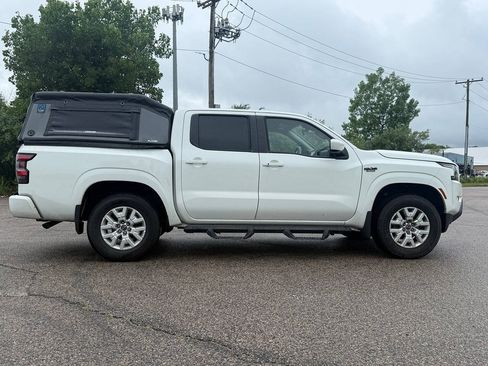 Used 2022 Nissan Frontier SV AWD/4WD image 6