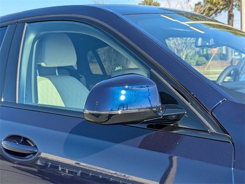 New 2026 BMW X6 xDrive40i w/ Premium Package image 12