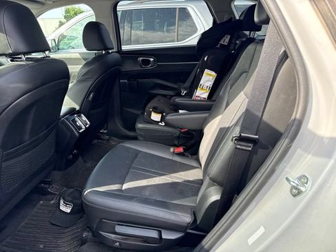 Used 2022 Kia Sorento SX AWD/4WD image 5