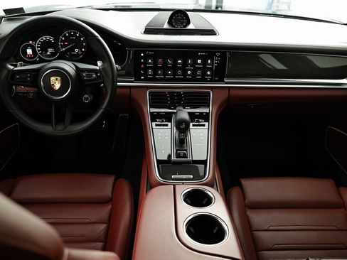Certified 2023 Porsche Panamera 4S image 27