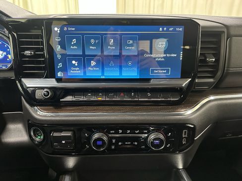 Certified 2023 Chevrolet Silverado 1500 LT Trail Boss w/ Convenience Package II image 32