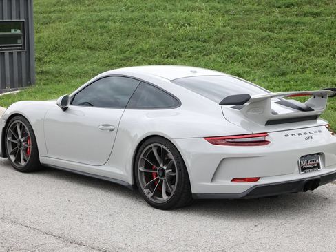 Certified 2018 Porsche 911 GT3 RWD image 3