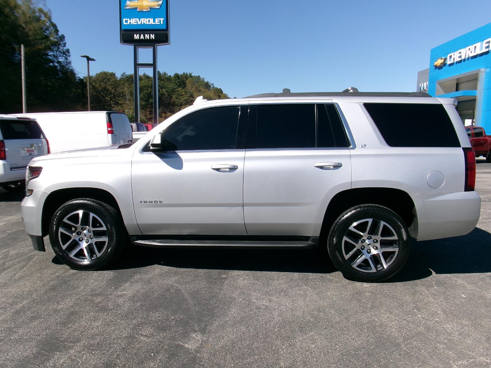 Used 2019 Chevrolet Tahoe LT AWD/4WD image 2