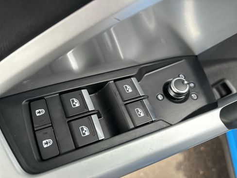 Used 2020 Audi Q3 2.0T Premium image 8