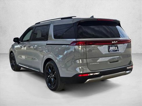 Used 2024 Kia Carnival SX image 7