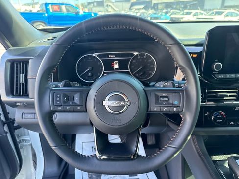 Used 2025 Nissan Pathfinder Rock Creek image 15