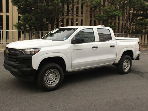 Used 2023 Chevrolet Colorado W/T w/ Safety Package RWD image 12