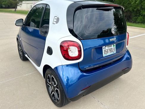 Used 2017 smart fortwo electric drive RWD image 8