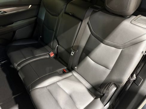 Used 2021 Cadillac XT6 Luxury image 39