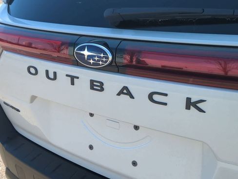 New 2026 Subaru Outback Limited AWD/4WD image 12