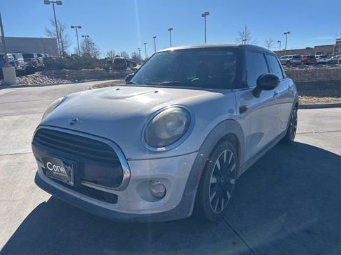 Used 2017 MINI Cooper 4-Door Hardtop image 17