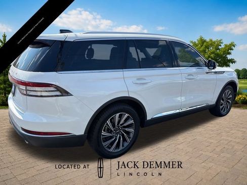 Certified 2025 Lincoln Aviator AWD image 7
