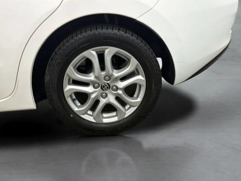 Used 2016 Scion iA FWD image 28