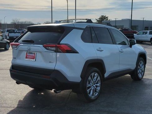 Used 2025 Toyota RAV4 XLE Premium image 5