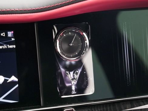 Certified 2025 Rolls-Royce Cullinan AWD/4WD image 33
