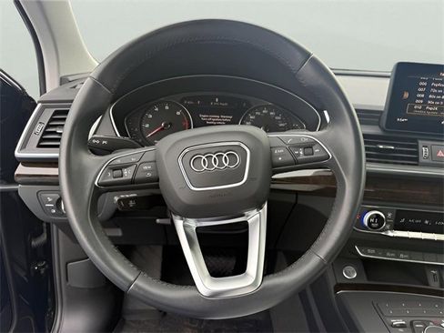 Used 2019 Audi Q5 2.0T Premium w/ Convenience Package image 17