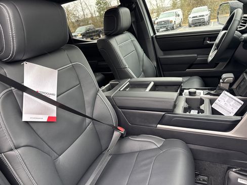 New 2026 Toyota Tundra SR5 image 33