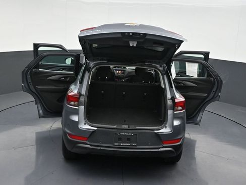 Used 2022 Chevrolet TrailBlazer LS image 37
