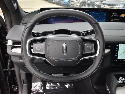 New 2025 Lincoln Navigator Reserve w/ Jet Appearance Package image 30