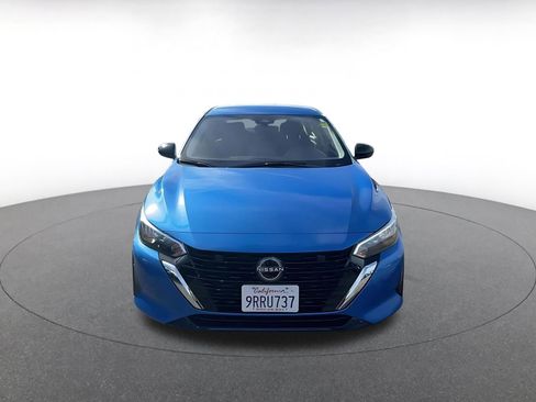 Used 2025 Nissan Sentra SV image 4