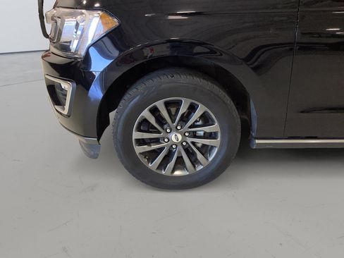 Used 2021 Ford Expedition Limited AWD/4WD image 9