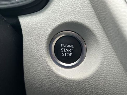 Certified 2023 Toyota Corolla Cross LE FWD image 24